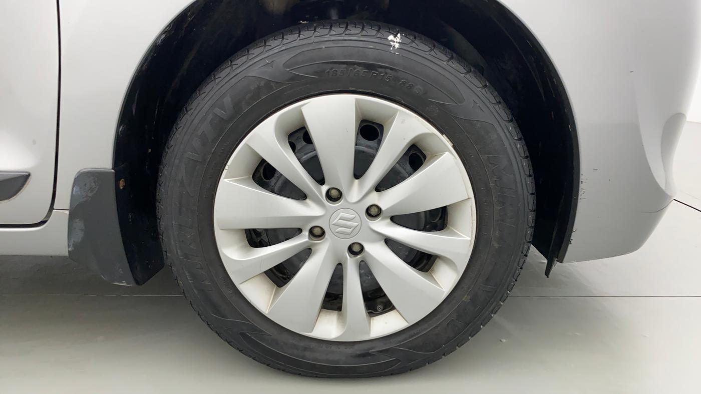 2017 Maruti Baleno DELTA PETROL 1.2, Petrol, Manual, 17,506 km, Right Front Wheel