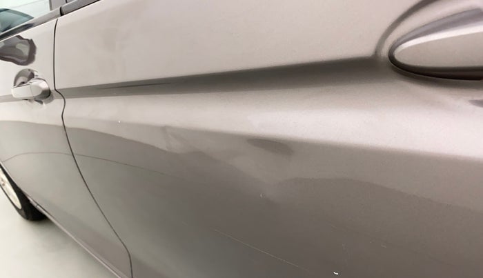 2015 Honda Jazz 1.2L I-VTEC V, Petrol, Manual, 31,163 km, Rear left door - Slightly dented