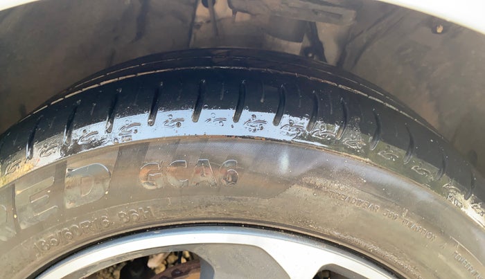 2023 Tata ALTROZ XZ PLUS PETROL, Petrol, Manual, 10,089 km, Right Front Tyre Tread