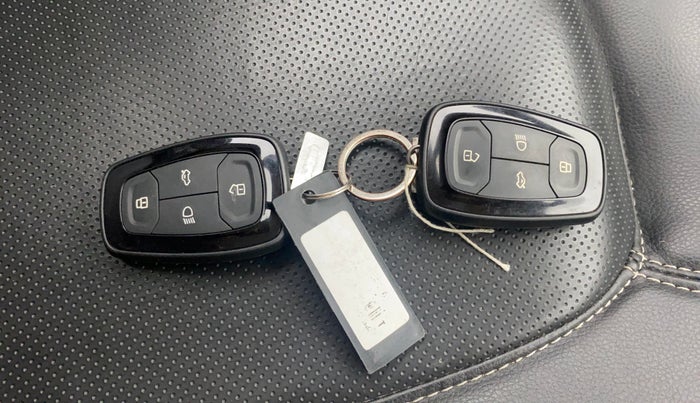 2022 Tata NEXON XZ PLUS PETROL, Petrol, Manual, 96,485 km, Key Close Up