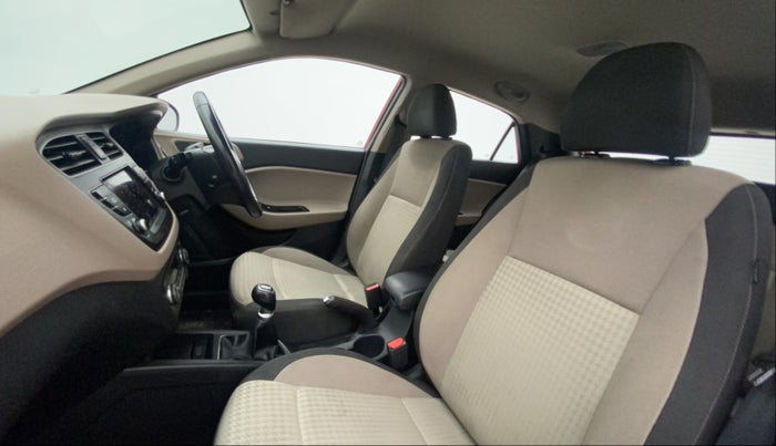 2019 Hyundai Elite i20 ASTA 1.2 (O), Petrol, Manual, 66,880 km, Right Side Front Door Cabin