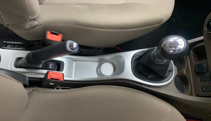 2018 Renault Duster 110 PS RXZ DIESEL, Diesel, Manual, 1,23,091 km, Gear Lever