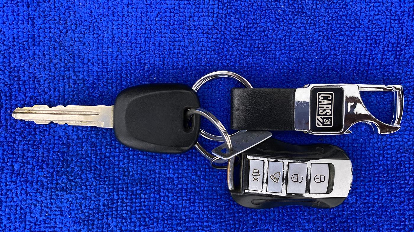 2016 Maruti Alto 800 LXI, Petrol, Manual, 46,087 km, Key Close Up