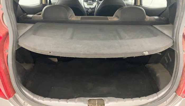 2013 Hyundai Eon MAGNA +, Petrol, Manual, 93,032 km, Boot Inside