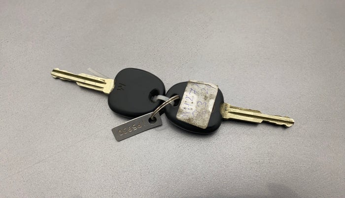 2013 Hyundai Eon MAGNA +, Petrol, Manual, 93,032 km, Key Close Up