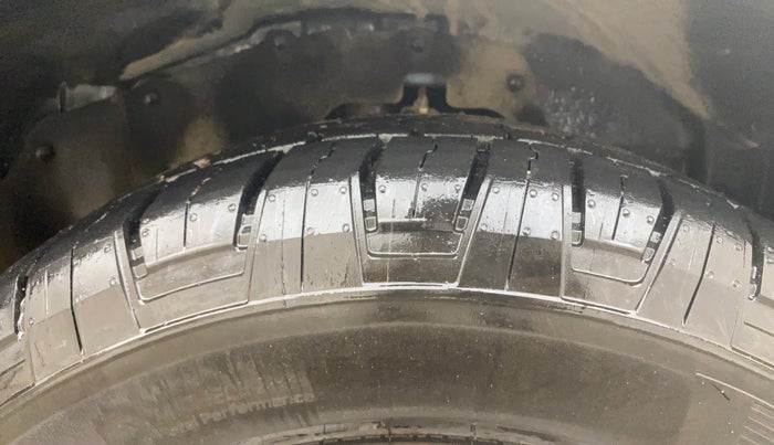 2020 Mahindra Thar LX D 4WD MT CONVERTIBLE, Diesel, Manual, 45,361 km, Right Front Tyre Tread