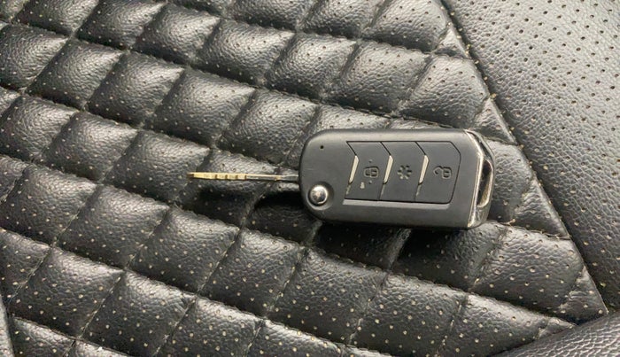 2020 Mahindra Thar LX D 4WD MT CONVERTIBLE, Diesel, Manual, 45,361 km, Key Close Up