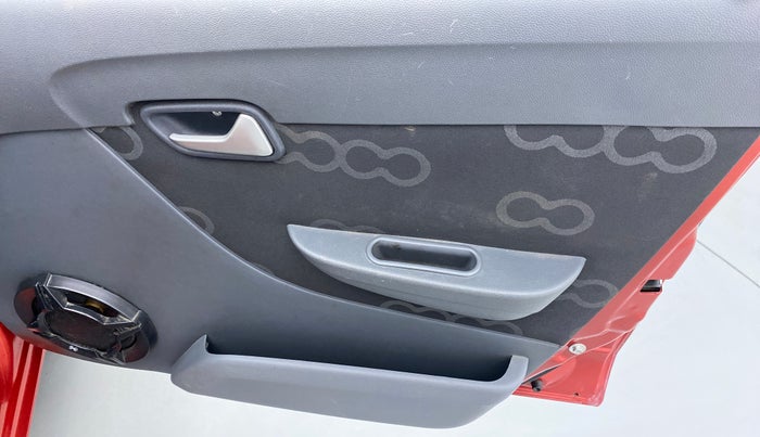 2013 Maruti Alto 800 LXI, Petrol, Manual, 3,904 km, Driver Side Door Panels Control