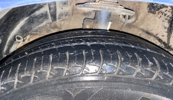 2018 Maruti Baleno DELTA PETROL 1.2, Petrol, Manual, 40,807 km, Left Front Tyre Tread