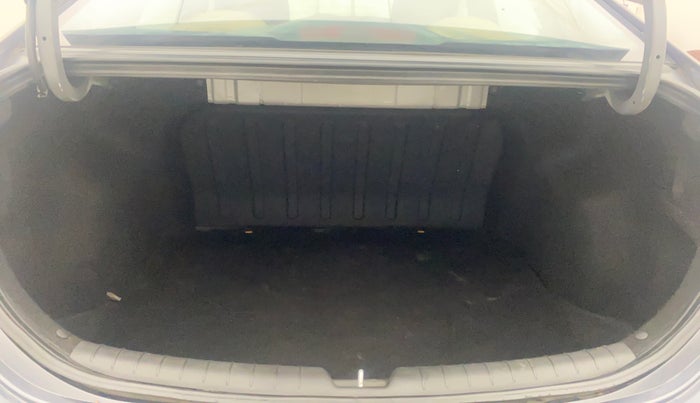 2018 Hyundai Verna 1.6 EX VTVT AT, Petrol, Automatic, 79,682 km, Boot Inside