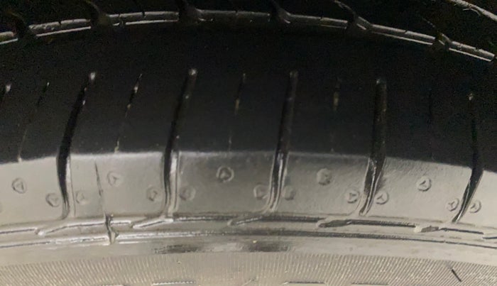 2018 Hyundai Verna 1.6 EX VTVT AT, Petrol, Automatic, 79,682 km, Left Rear Tyre Tread
