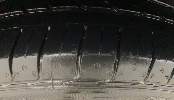 2018 Hyundai Verna 1.6 EX VTVT AT, Petrol, Automatic, 79,682 km, Right Rear Tyre Tread