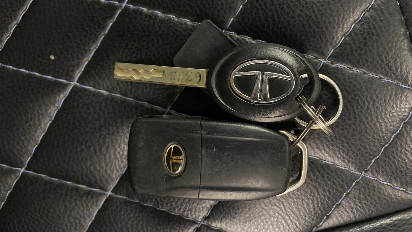 2020 Tata Tiago XZ PETROL, Petrol, Manual, 31,598 km, Key Close Up