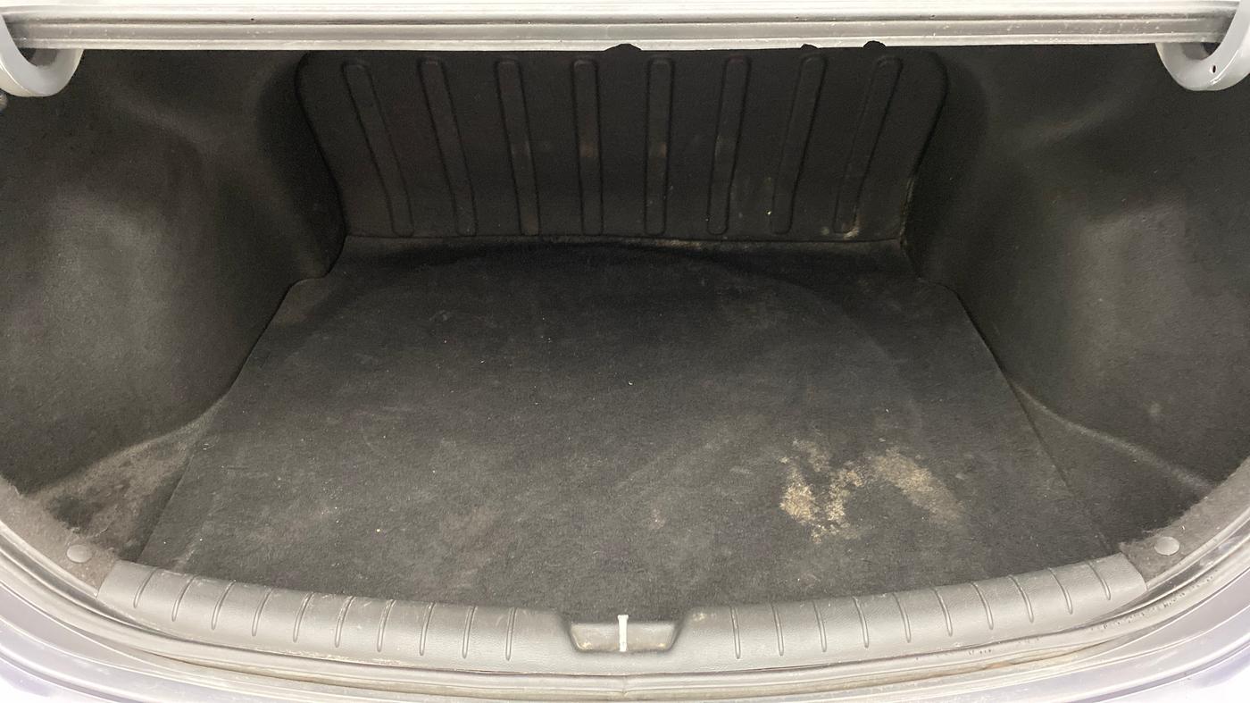 2017 Hyundai Verna 1.6 CRDI SX + AT, Diesel, Automatic, 91,968 km, Boot Inside