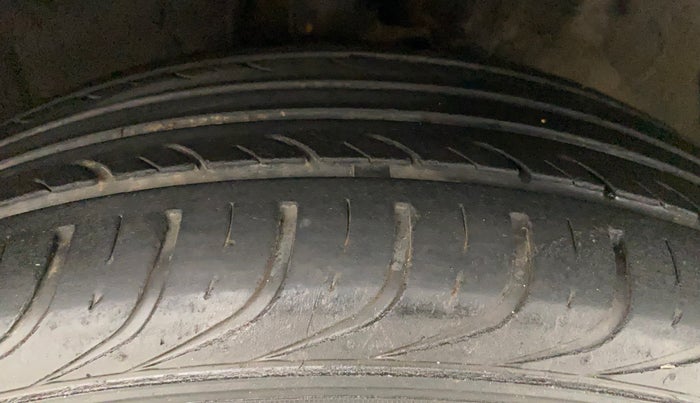 2011 Hyundai i20 ERA 1.2, Petrol, Manual, 94,886 km, Right Front Tyre Tread