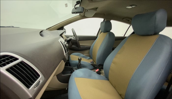 2011 Hyundai i20 ERA 1.2, Petrol, Manual, 94,886 km, Right Side Front Door Cabin