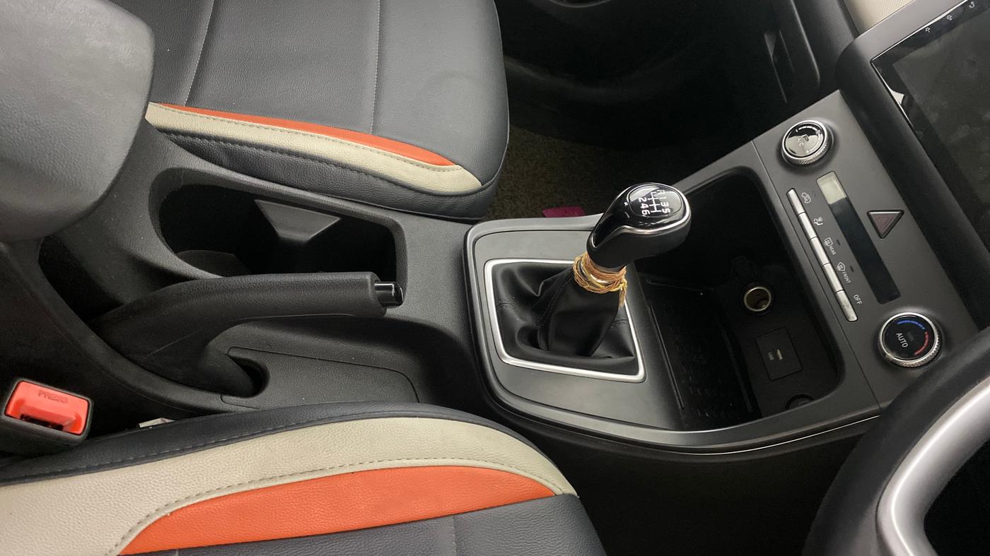 2023 Hyundai Creta SX EXECUTIVE 1.5 PETROL, Petrol, Manual, 52,215 km, Gear Lever
