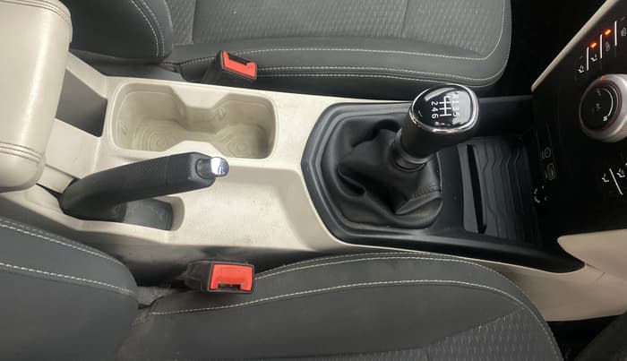 2019 Mahindra XUV300 W6 1.5 DIESEL, Diesel, Manual, 1,09,569 km, Gear Lever