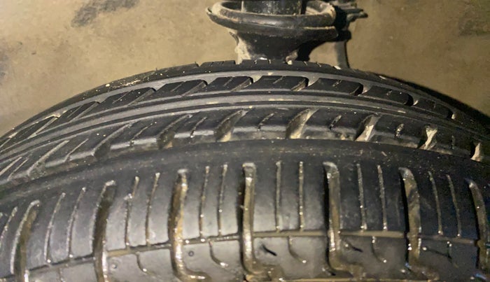 2016 Maruti Alto K10 VXI, Petrol, Manual, 63,938 km, Left Front Tyre Tread