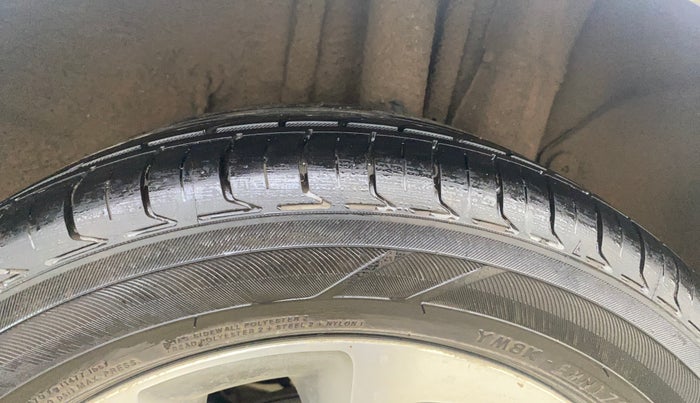 2015 Hyundai Elite i20 ASTA 1.4 CRDI, Diesel, Manual, 66,465 km, Left Rear Tyre Tread