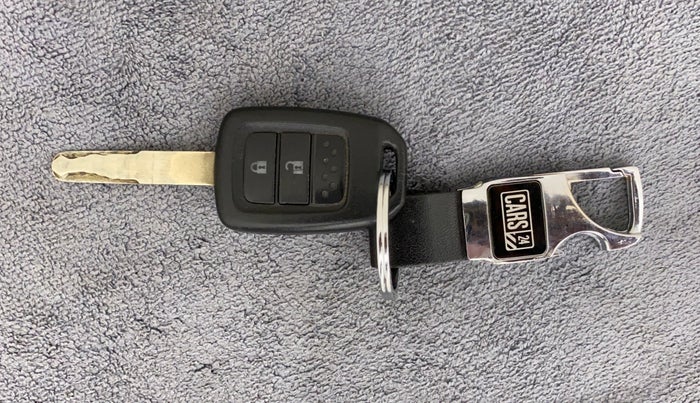 2021 Honda Amaze 1.2L I-VTEC S, Petrol, Manual, 28,250 km, Key Close Up