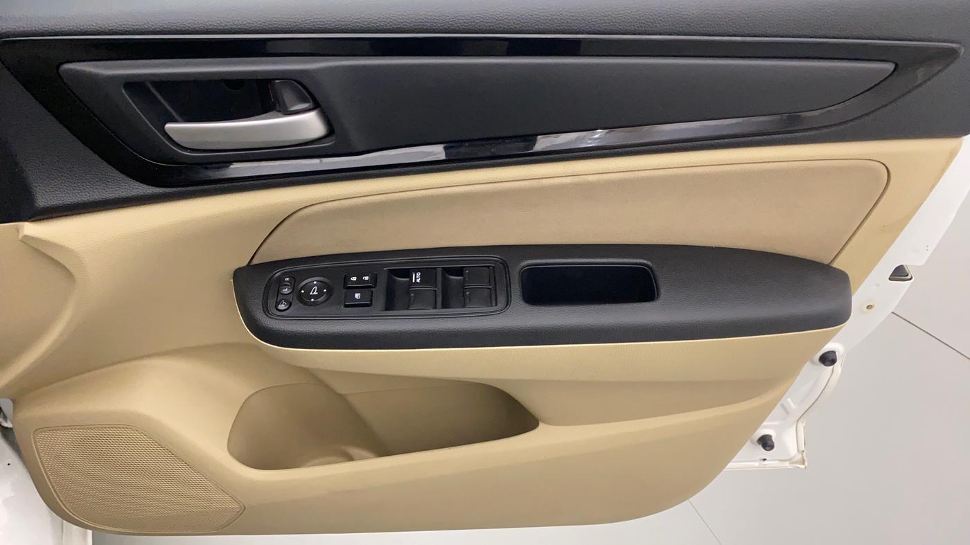 2019 Honda Amaze 1.5L I-DTEC VX CVT, Diesel, Automatic, 55,377 km, Driver Side Door Panels Control
