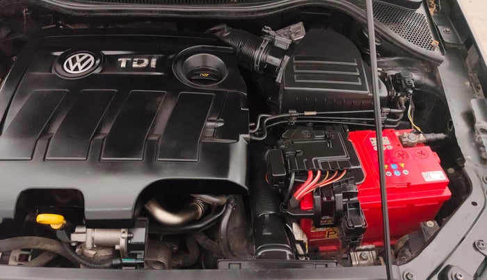 2016 Volkswagen Vento HIGHLINE 1.5 AT, Diesel, Automatic, 1,48,434 km, Engine View - Left