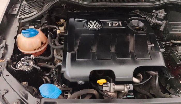 2016 Volkswagen Vento HIGHLINE 1.5 AT, Diesel, Automatic, 1,48,434 km, Engine View - Right