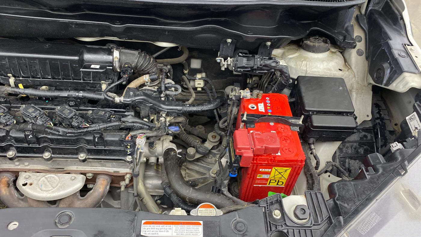2022 Maruti XL6 ZETA MT, Petrol, Manual, 45,498 km, Engine View - Left