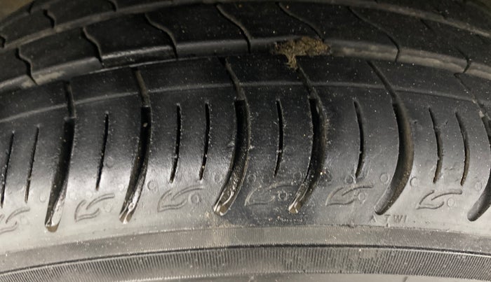 2020 Toyota Glanza G, Petrol, Manual, 39,115 km, Left Front Tyre Tread