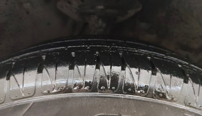 2015 Honda Jazz 1.2L I-VTEC V, Petrol, Manual, 93,604 km, Right Front Tyre Tread