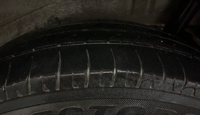 2017 Maruti Wagon R 1.0 LXI CNG, CNG, Manual, 70,776 km, Left Rear Tyre Tread