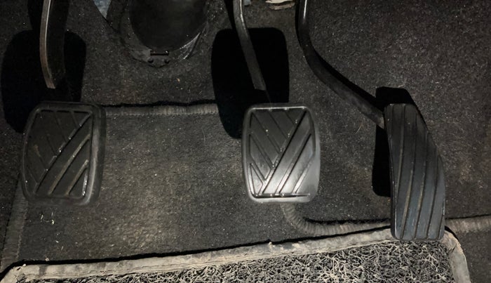 2017 Maruti Wagon R 1.0 LXI CNG, CNG, Manual, 70,776 km, Pedals