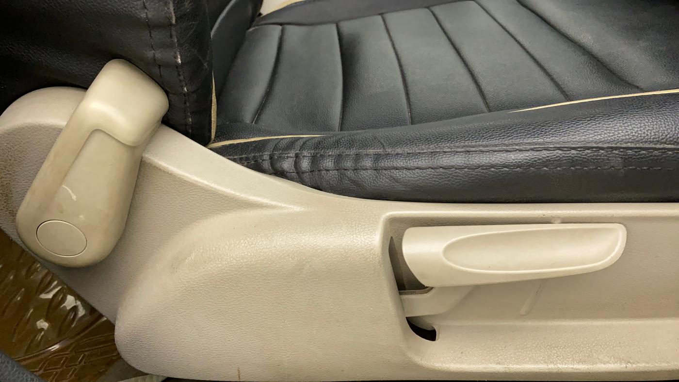 2013 Volkswagen Polo COMFORTLINE 1.2L PETROL, Petrol, Manual, Driver Side Adjustment Panel