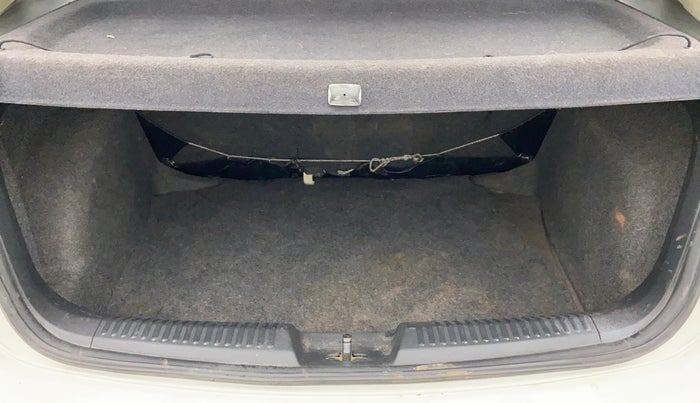 2013 Volkswagen Polo COMFORTLINE 1.2L PETROL, Petrol, Manual, Boot Inside