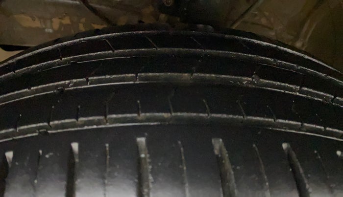 2024 Toyota Glanza G, Petrol, Manual, 33,862 km, Left Front Tyre Tread