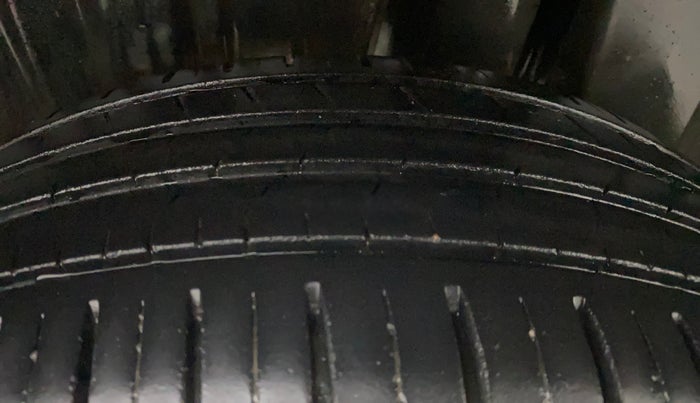 2024 Toyota Glanza G, Petrol, Manual, 33,862 km, Left Rear Tyre Tread