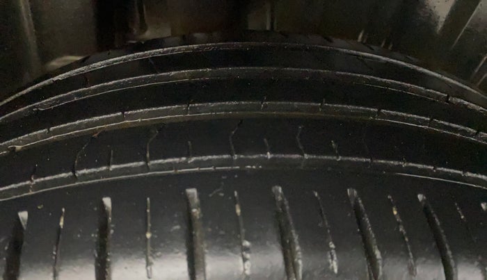 2024 Toyota Glanza G, Petrol, Manual, 33,862 km, Right Rear Tyre Tread