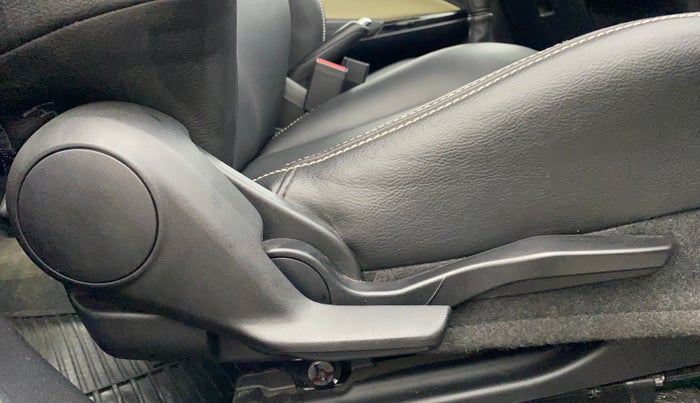 2024 Toyota Glanza G, Petrol, Manual, 33,862 km, Driver Side Adjustment Panel