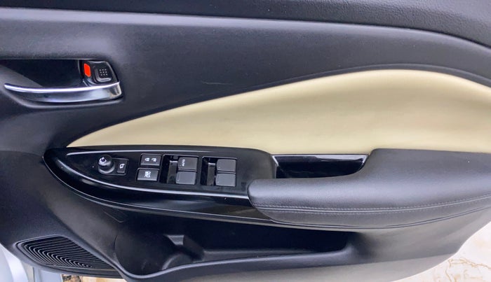 2024 Toyota Glanza G, Petrol, Manual, 33,862 km, Driver Side Door Panels Control