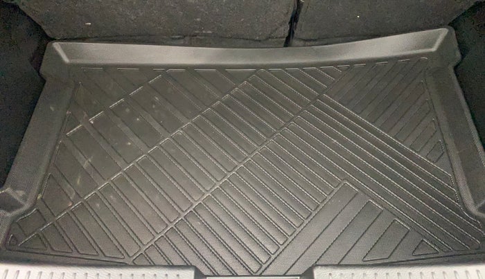 2024 Toyota Glanza G, Petrol, Manual, 33,862 km, Boot Inside