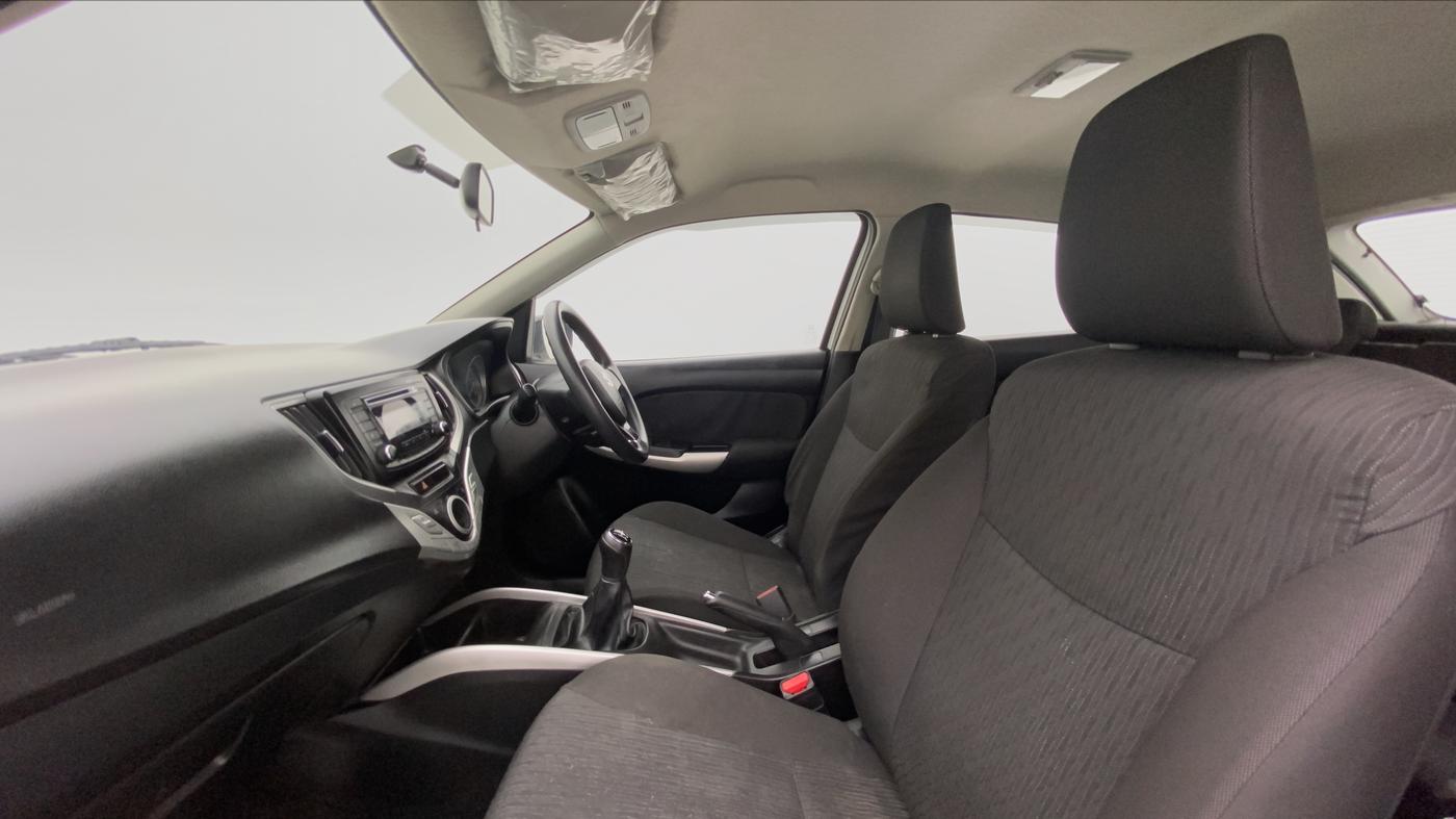 2016 Maruti Baleno DELTA DIESEL 1.3, Diesel, Manual, 70,367 km, Right Side Front Door Cabin