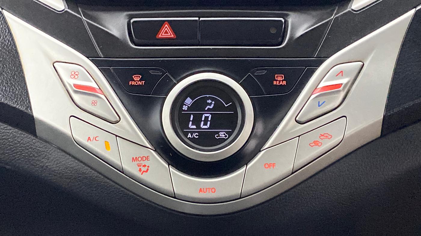 2016 Maruti Baleno DELTA DIESEL 1.3, Diesel, Manual, 70,367 km, Automatic Climate Control