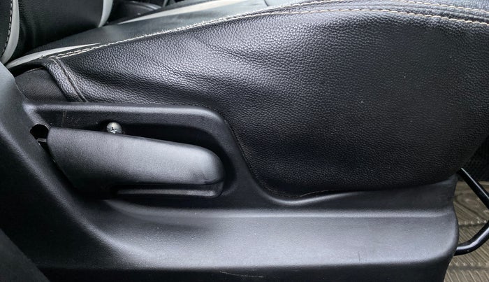 2017 Maruti Swift VXI D, Petrol, Manual, 58,050 km, Driver Side Adjustment Panel