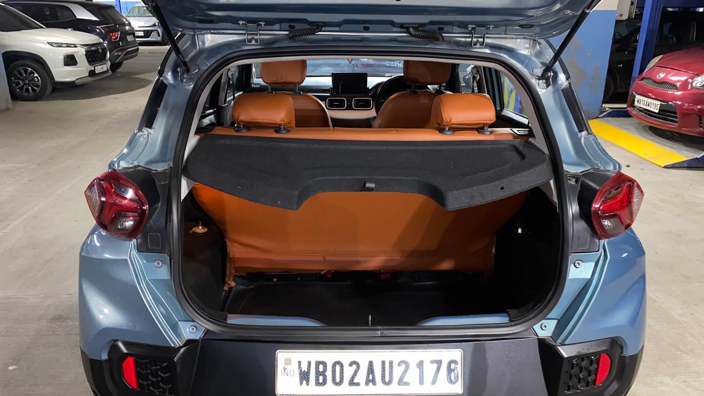 2023 Tata PUNCH CREATIVE  AMT, Petrol, Automatic, 45,170 km, Boot Inside