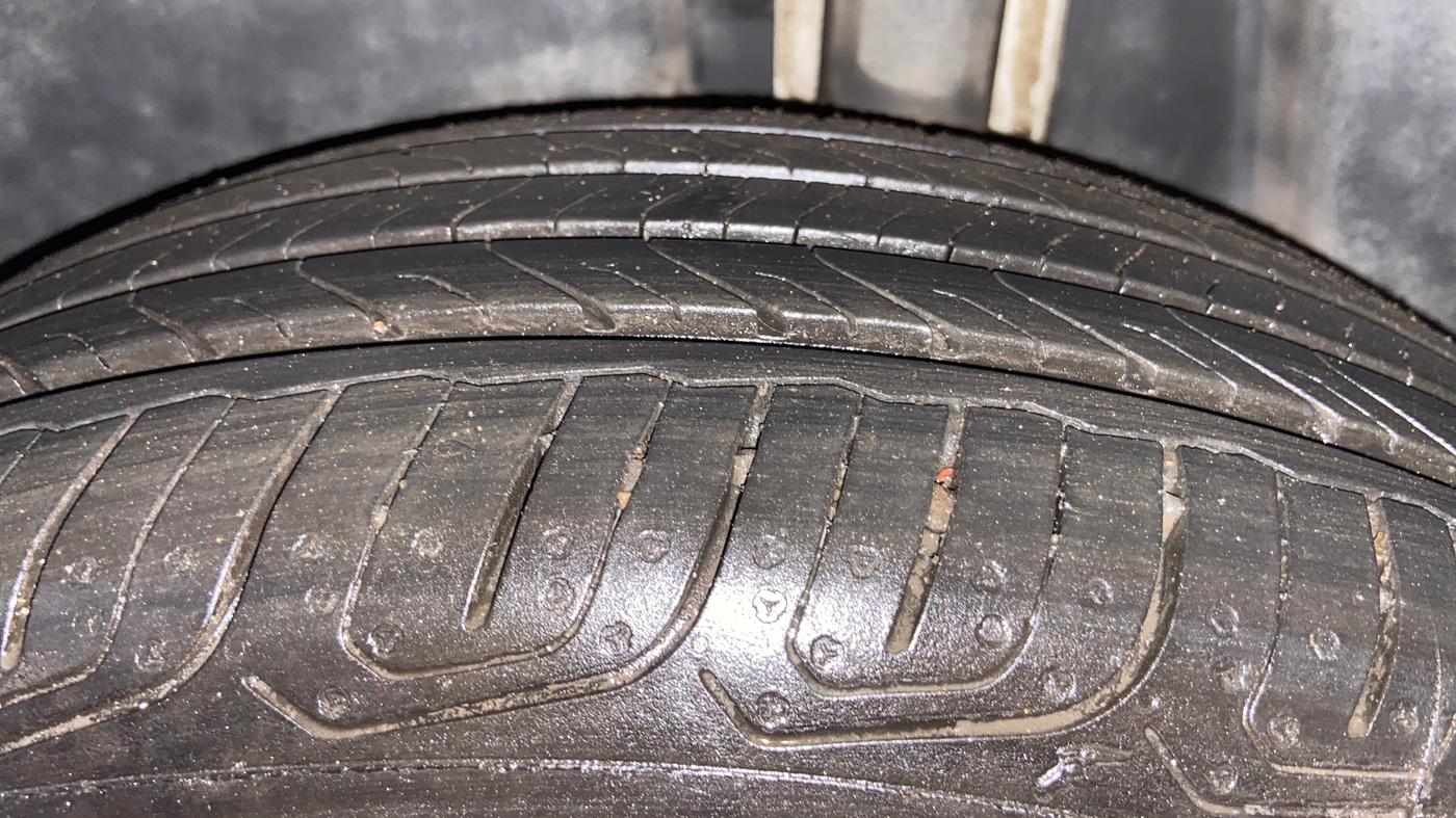 2022 Volkswagen TAIGUN TOPLINE 1.0 TSI AT, Petrol, Automatic, 69,191 km, Left Rear Tyre Tread