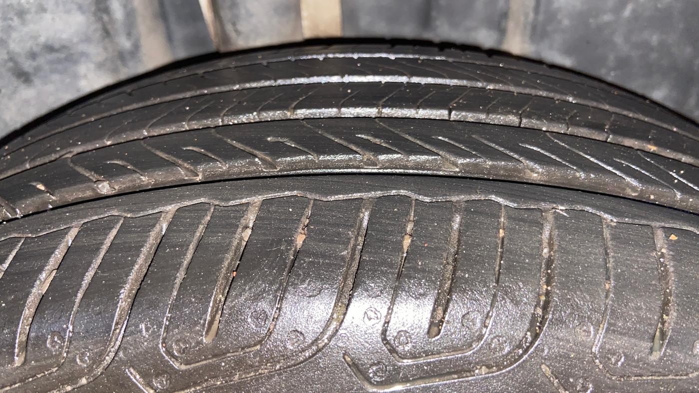 2022 Volkswagen TAIGUN TOPLINE 1.0 TSI AT, Petrol, Automatic, 69,191 km, Right Rear Tyre Tread