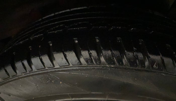 2016 Hyundai Grand i10 MAGNA 1.2 KAPPA VTVT, Petrol, Manual, 77,523 km, Left Rear Tyre Tread