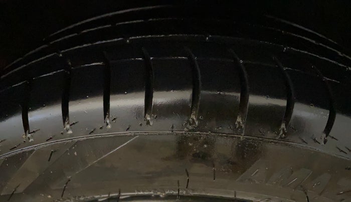 2016 Hyundai Grand i10 MAGNA 1.2 KAPPA VTVT, Petrol, Manual, 77,523 km, Right Front Tyre Tread