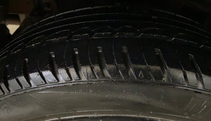 2016 Hyundai Grand i10 MAGNA 1.2 KAPPA VTVT, Petrol, Manual, 77,523 km, Right Rear Tyre Tread